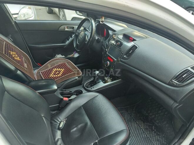 Kia Cerato 2009, 240,000 km - 2.0 l - Xırdalan