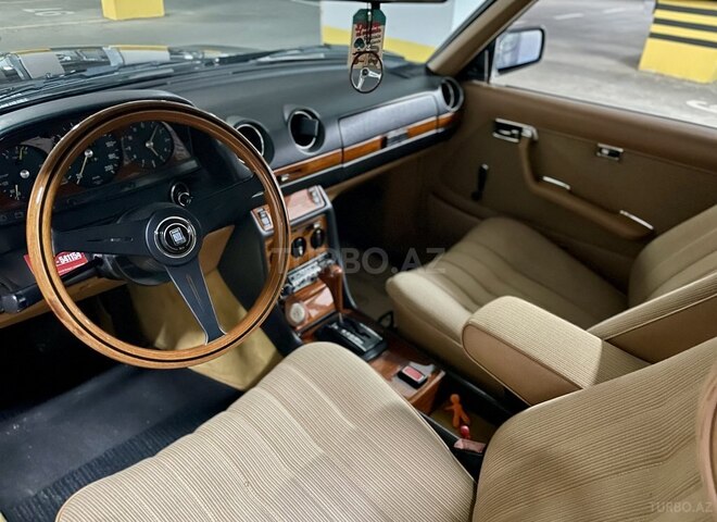 Mercedes  1984, 41,000 km - 2.0 l - Bakı
