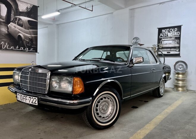 Mercedes  1984, 41,000 km - 2.0 l - Bakı