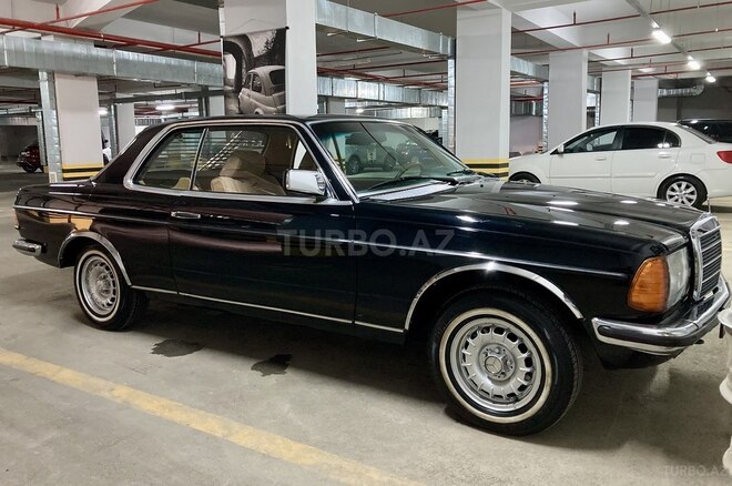 Mercedes  1984, 41,000 km - 2.0 l - Bakı