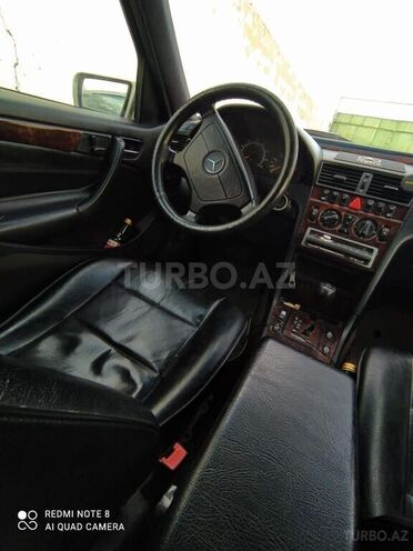 Mercedes C 200 1999, 111,193 km - 2.0 л - Xaçmaz