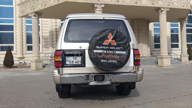 Mitsubishi Pajero 1993, 19,500 km - 2.5 l - Gəncə