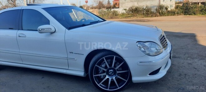 Mercedes  2004, 170,000 km - 5.4 l - Astara