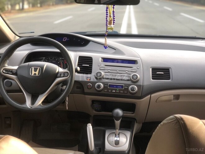 Honda Civic 2008, 387,000 km - 1.3 l - Gəncə