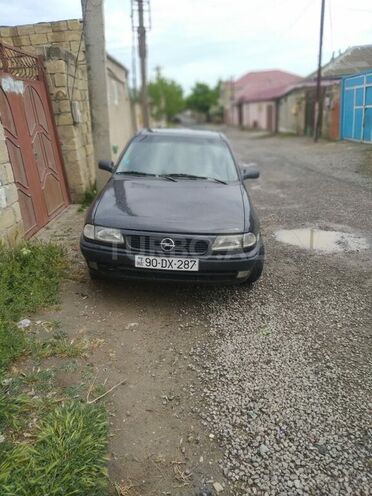 Opel Astra 1996, 239,900 km - 1.8 l - Sumqayıt