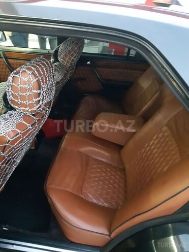 Mercedes E 200 1993, 36,548 km - 2.0 l - Bakı