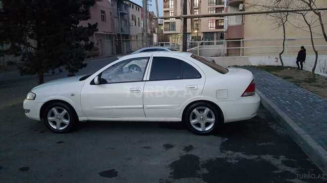 Nissan Sunny 2010, 250,000 km - 1.6 l - Bakı
