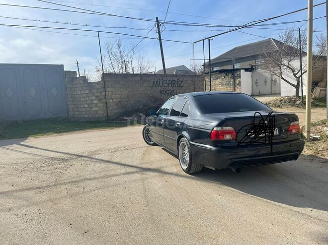 BMW 528 1998, 350,000 km - 2.8 l - Sumqayıt