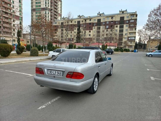 Mercedes E 240 1997, 213,459 km - 2.4 l - Gəncə