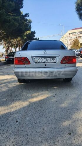 Mercedes E 220 1998, 33,269 km - 2.2 l - Sumqayıt