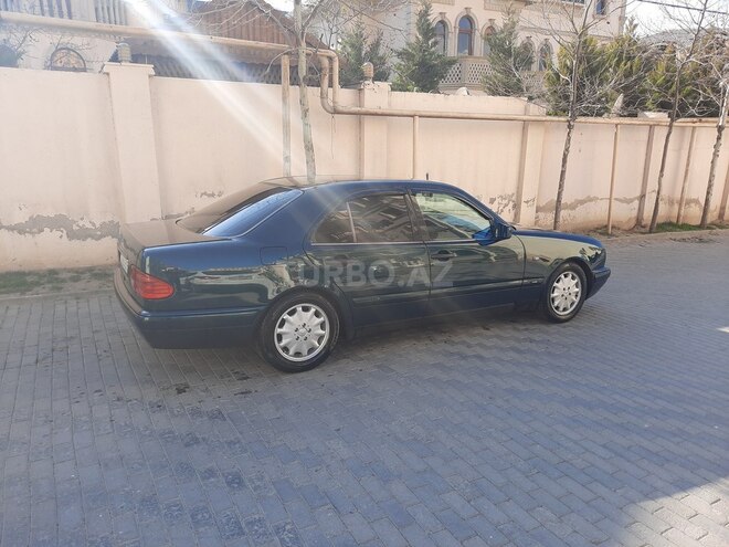 Mercedes E 230 1997, 310,000 km - 2.3 л - Bakı