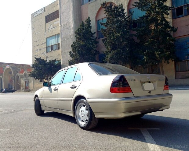 Mercedes C 230 1997, 150,000 km - 2.3 l - Bakı