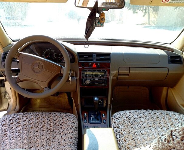 Mercedes C 230 1997, 150,000 km - 2.3 l - Bakı