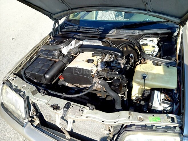 Mercedes C 230 1997, 150,000 km - 2.3 l - Bakı