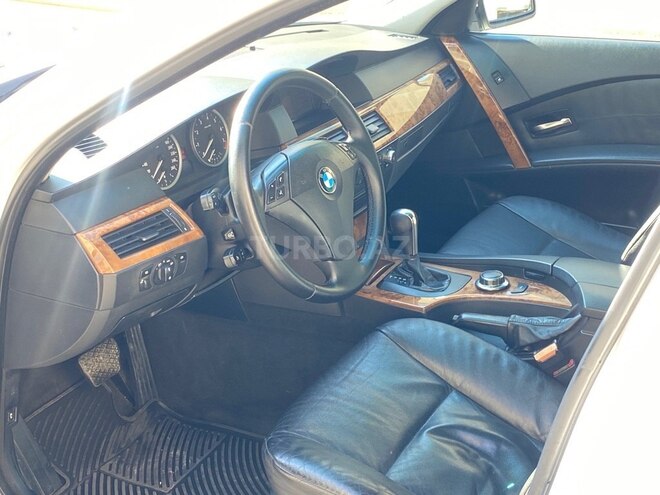 BMW 525 2007, 230,000 km - 2.5 л - Bakı