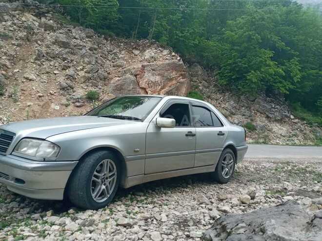 Mercedes C 200 1998, 238,000 km - 2.0 л - Xaçmaz