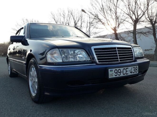 Mercedes C 220 1999, 672,000 km - 2.2 л - Sumqayıt