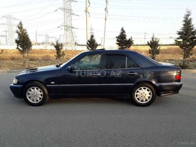 Mercedes C 220 1999, 672,000 km - 2.2 л - Sumqayıt