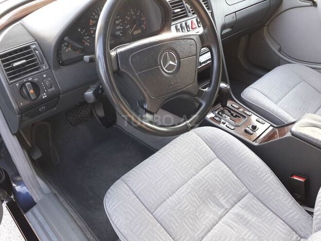 Mercedes C 220 1999, 672,000 km - 2.2 л - Sumqayıt