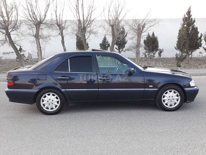 Mercedes C 220 1999, 672,000 km - 2.2 л - Sumqayıt