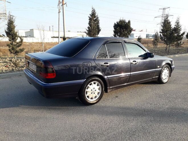 Mercedes C 220 1999, 672,000 km - 2.2 л - Sumqayıt