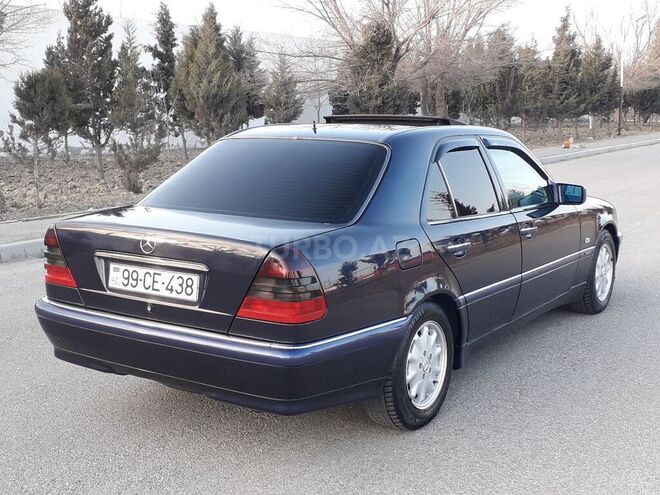 Mercedes C 220 1999, 672,000 km - 2.2 л - Sumqayıt