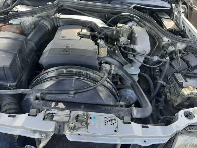 Mercedes E 200 1994, 250,000 km - 2.0 л - Bakı