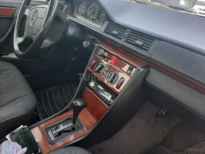 Mercedes E 200 1994, 250,000 km - 2.0 л - Bakı