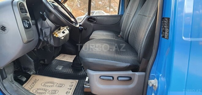 Ford Transit 2003, 251,000 km - 2.4 l - Quba
