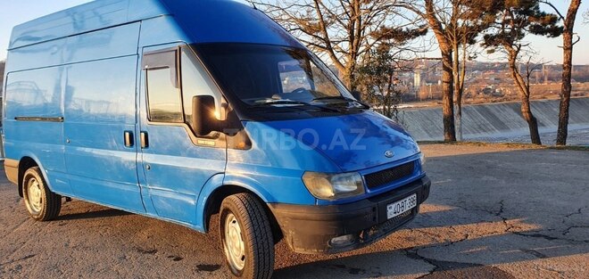 Ford Transit 2003, 251,000 km - 2.4 l - Quba