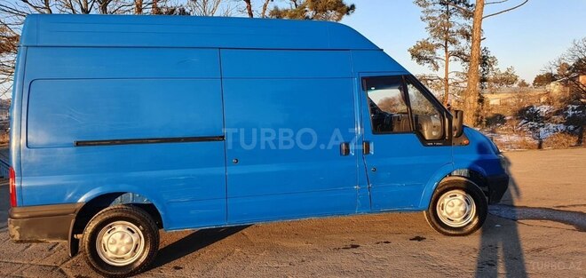 Ford Transit 2003, 251,000 km - 2.4 l - Quba