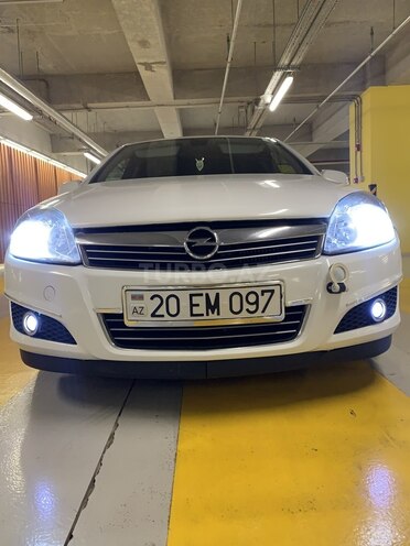 Opel Astra 2007, 200,000 km - 1.3 l - Gəncə
