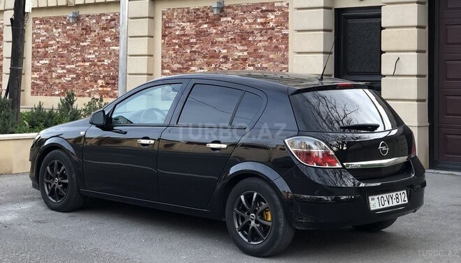 Opel Astra 2009, 134,000 km - 1.4 l - Bakı