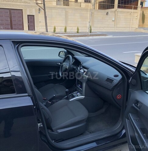Opel Astra 2009, 134,000 km - 1.4 l - Bakı