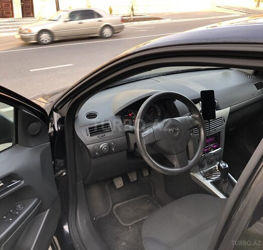 Opel Astra 2009, 134,000 km - 1.4 l - Bakı