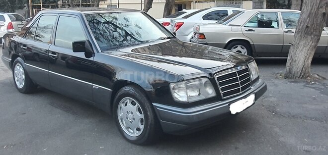 Mercedes E 280 1994, 306,000 km - 2.8 л - Bakı