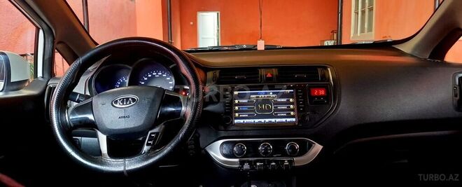 Kia Rio 2012, 182,000 km - 1.4 l - Quba
