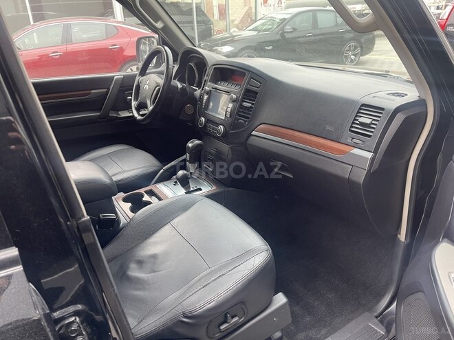 Mitsubishi Pajero 2007, 186,000 km - 3.0 l - Bakı