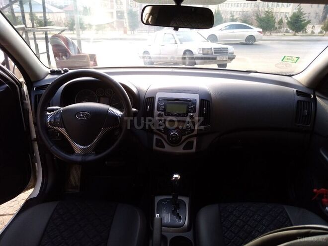 Hyundai i30 2010, 177,000 km - 1.6 l - Bakı