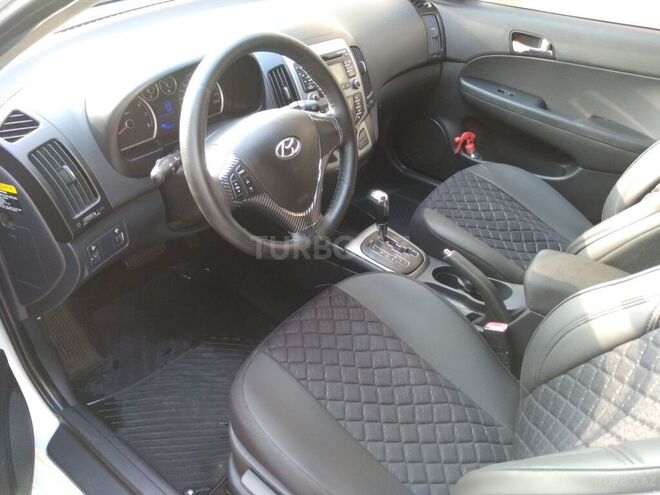 Hyundai i30 2010, 177,000 km - 1.6 l - Bakı