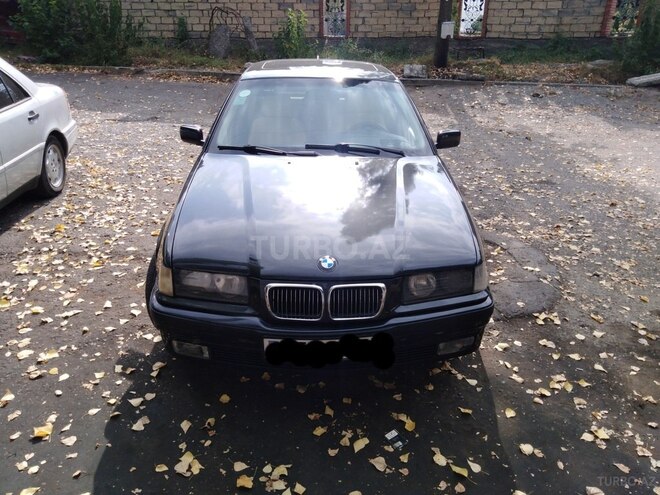 BMW 318 1993, 450,000 km - 1.8 l - Şəki