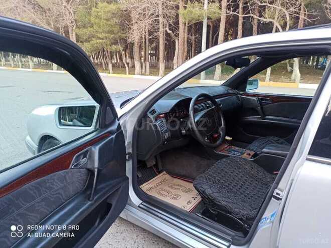 Mercedes E 230 1996, 367,800 km - 2.3 l - Sumqayıt