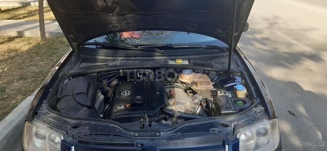 Volkswagen Passat 2003, 220,000 km - 1.8 l - Yevlax