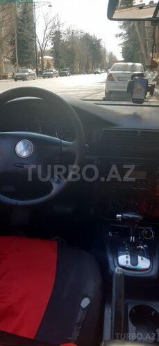 Volkswagen Passat 2003, 220,000 km - 1.8 l - Yevlax