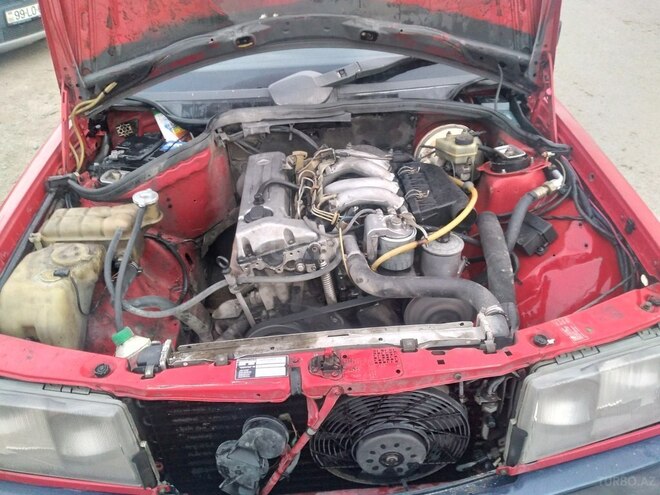 Mercedes 190 1985, 370,000 km - 1.8 l - Bakı