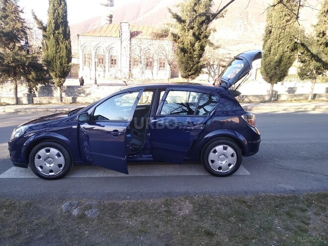 Opel Astra 2008, 149,500 km - 1.4 l - Şəki