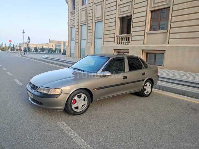 Opel Vectra 1998, 220,000 km - 1.6 л - Sumqayıt