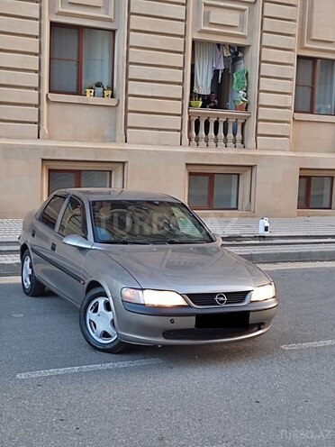 Opel Vectra 1998, 220,000 km - 1.6 л - Sumqayıt