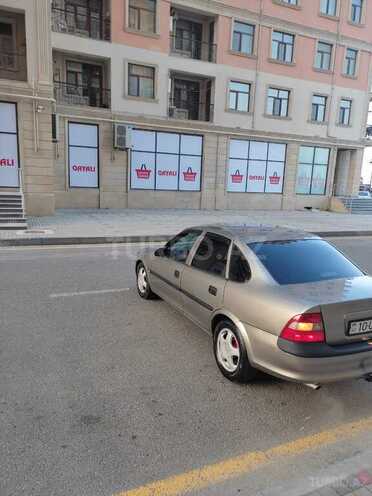 Opel Vectra 1998, 220,000 km - 1.6 л - Sumqayıt