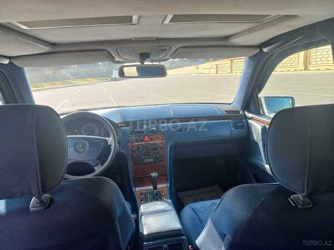 Mercedes E 240 1997, 246,758 km - 2.4 l - Bakı